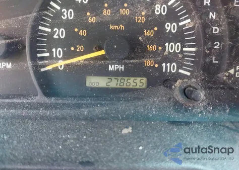 2002 Toyota Tundra Sr5 V8 z USA, uszkodzony, nr VIN 5TBBT44112S316364